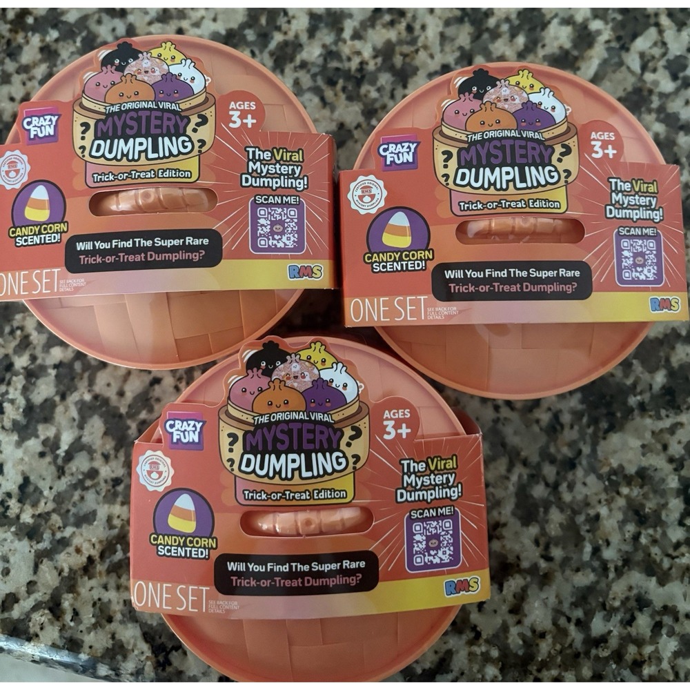 Crazy Fun Mystery Dumpling Trick-or-Treat Edition Candy Corn Scented  Lot of 3